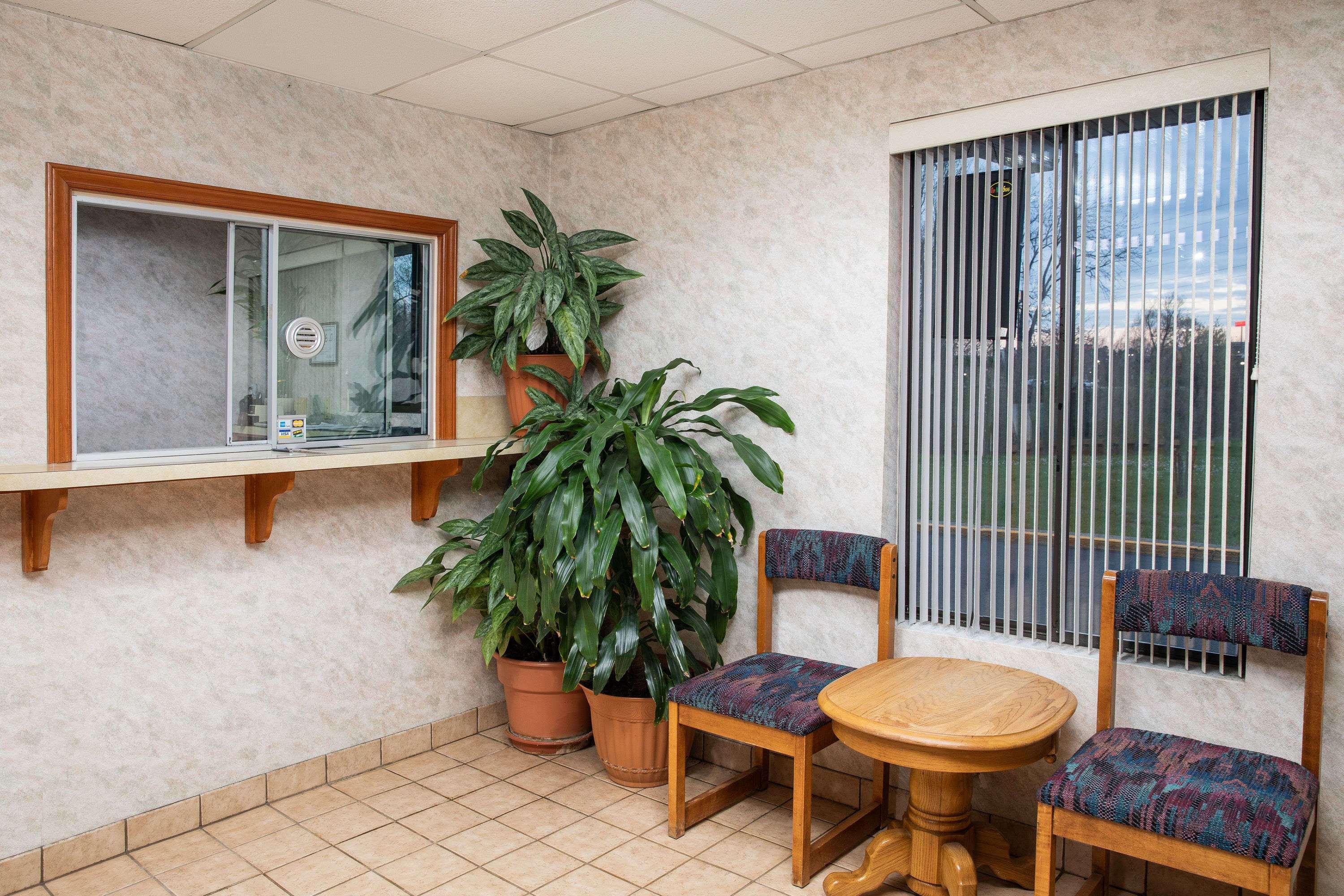 Super 8 By Wyndham Burlington Nc Μοτέλ Εξωτερικό φωτογραφία