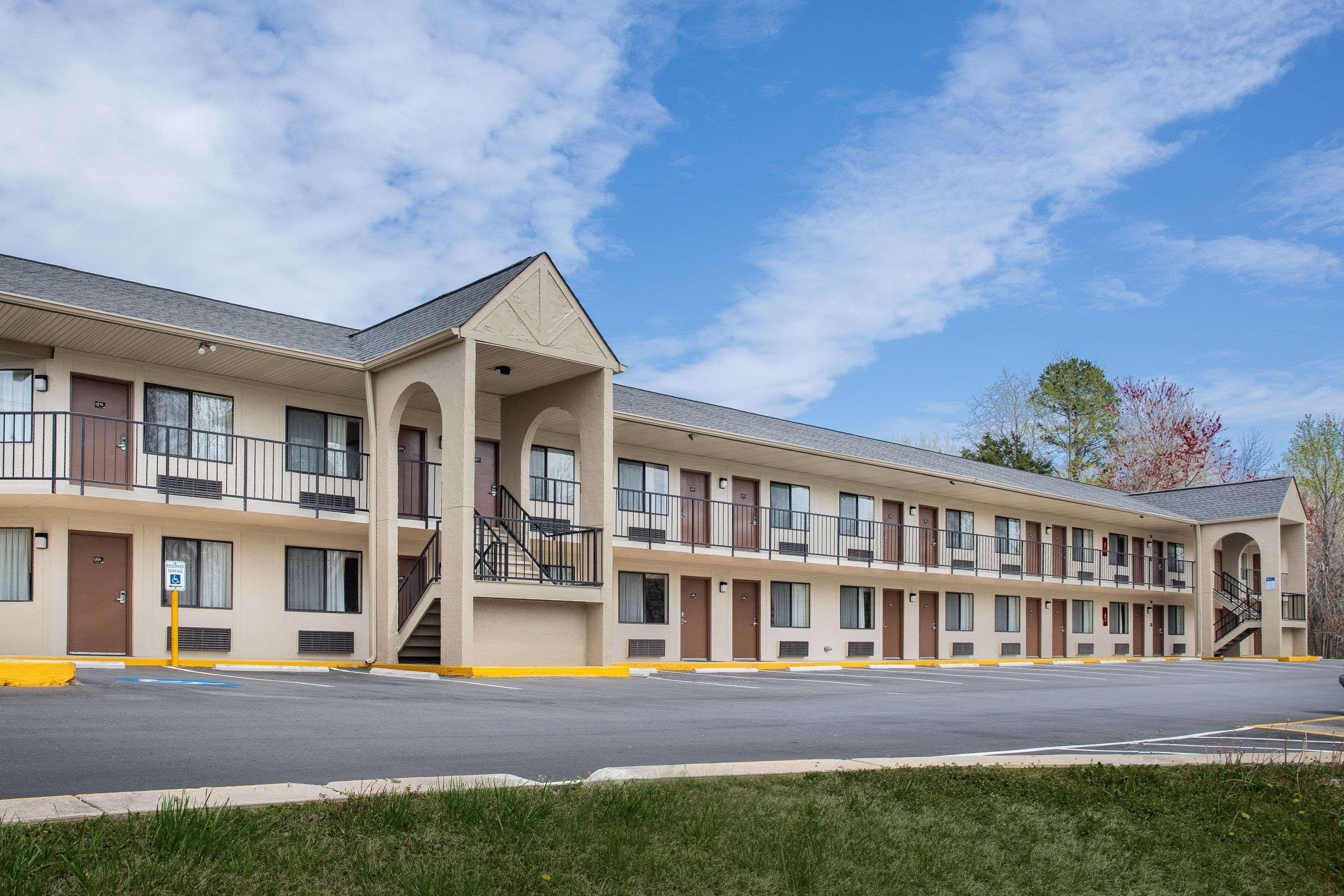Super 8 By Wyndham Burlington Nc Μοτέλ Εξωτερικό φωτογραφία