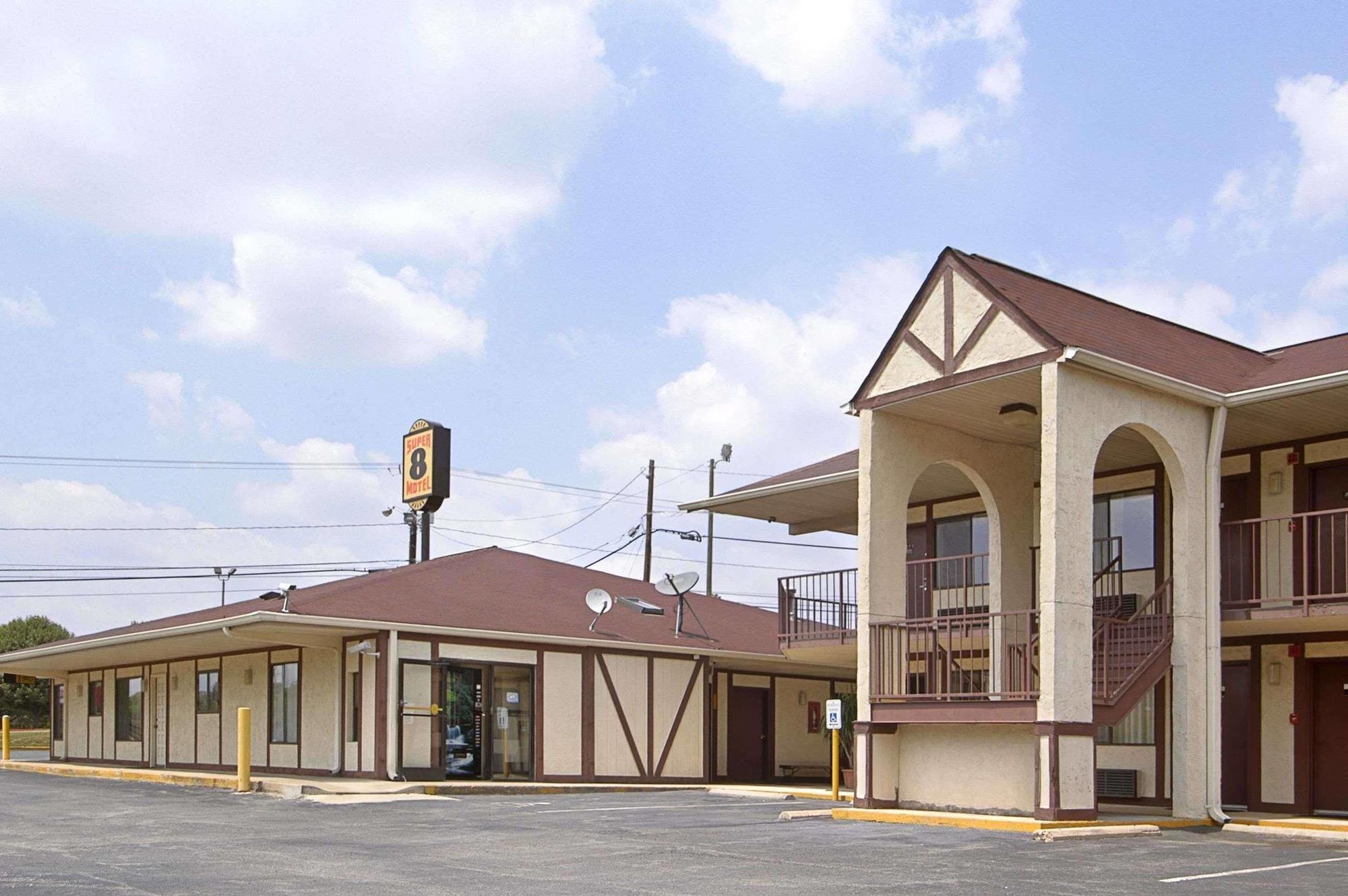 Super 8 By Wyndham Burlington Nc Μοτέλ Εξωτερικό φωτογραφία